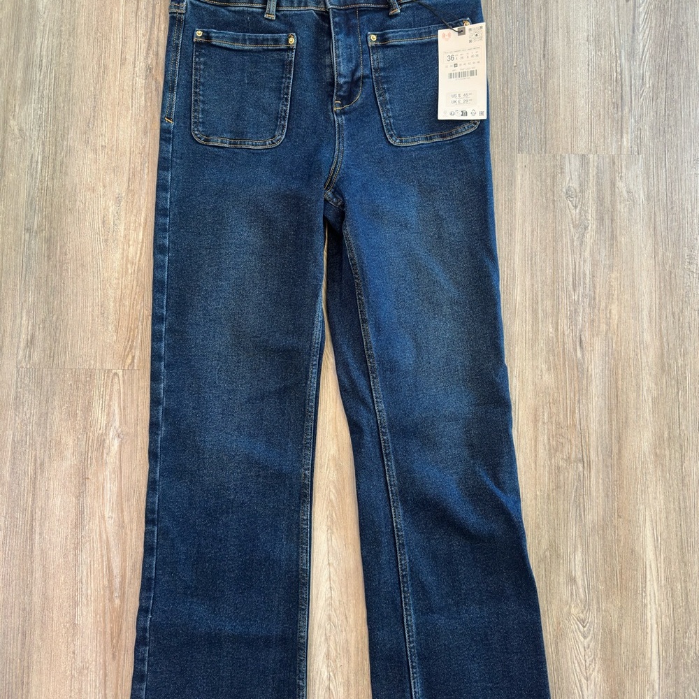 Zara High Waist Jeans with front pockets size 4